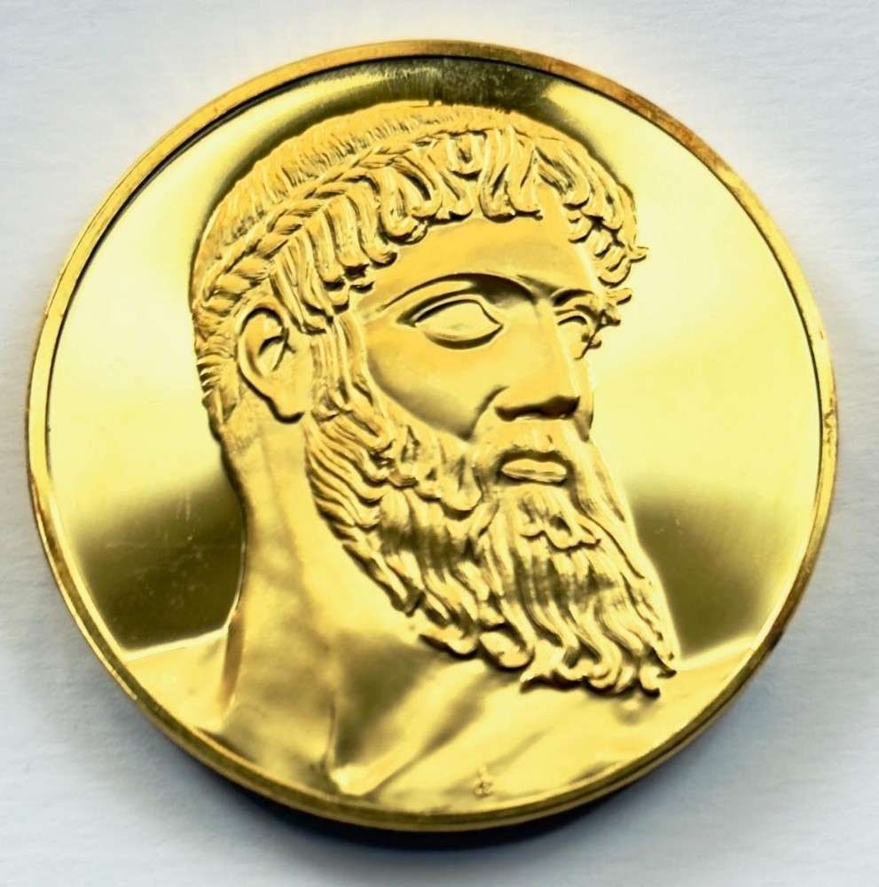 Franklin Mint "Poseidon" 24Kt Gold Plated 2.30 ozt .925 Silver: Winner shall receive the exact medal shown here. This medal is from the Franklin Mint's 100 Greatest Masterpieces set. (SJ/B)