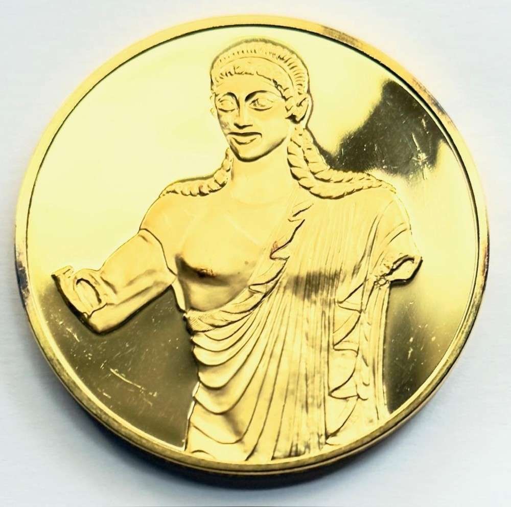 Franklin Mint "Apollo of Veii" 24Kt Gold Plated 2.35 ozt .925 Silver: Winner shall receive the exact medal shown here. This medal is from the Franklin Mint's 100 Greatest Masterpieces set. (SJ/B)