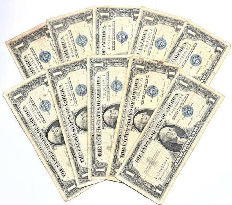 (10) 1957 United States $1 One Dollar Silver Certificate Blue Seal Bank Notes (1 of 7)