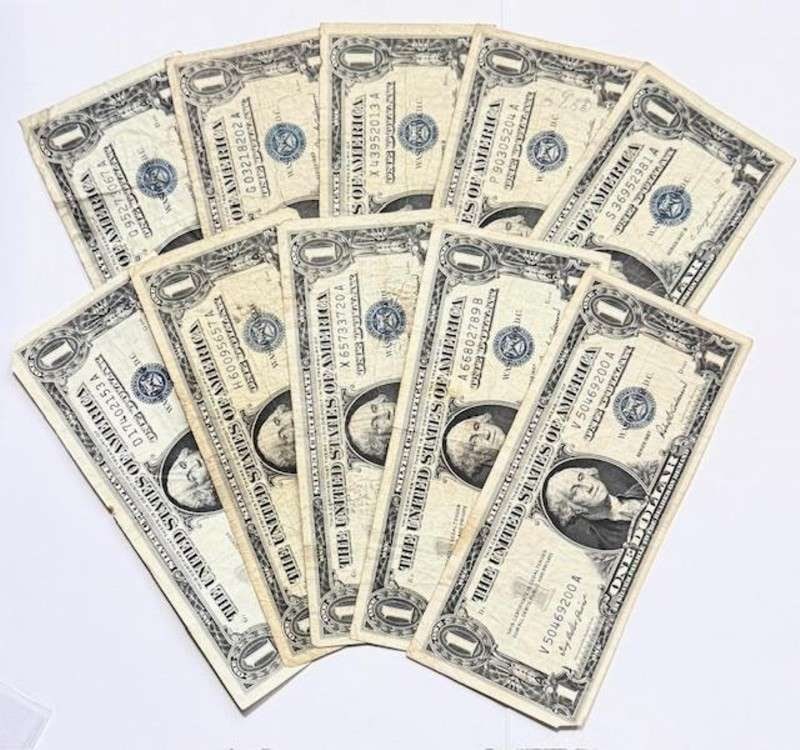 (10) 1957 United States $1 One Dollar Silver Certificate Blue Seal Bank Notes (1 of 7)