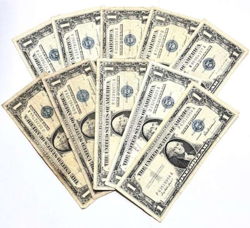 (10) 1957 United States $1 One Dollar Silver Certificate Blue Seal Bank Notes (1 of 7)