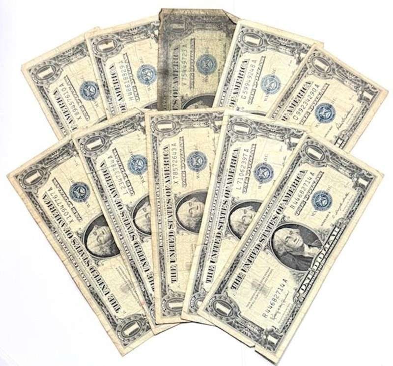 (10) 1957 United States $1 One Dollar Silver Certificate Blue Seal Bank Notes (1 of 7)