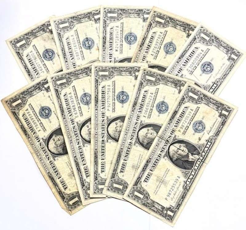 (10) 1957 United States $1 One Dollar Silver Certificate Blue Seal Bank Notes (1 of 7)