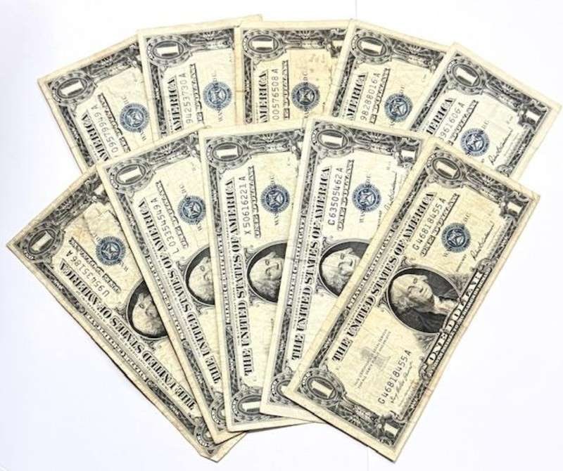 (10) 1957 United States $1 One Dollar Silver Certificate Blue Seal Bank Notes (1 of 7)