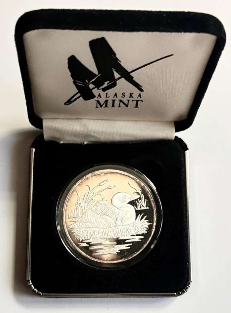 Alaska Mint Seal of the State Proof 1 ozt .999 Silver: Winner shall receive the exact medallion shown here. (SJ/B)