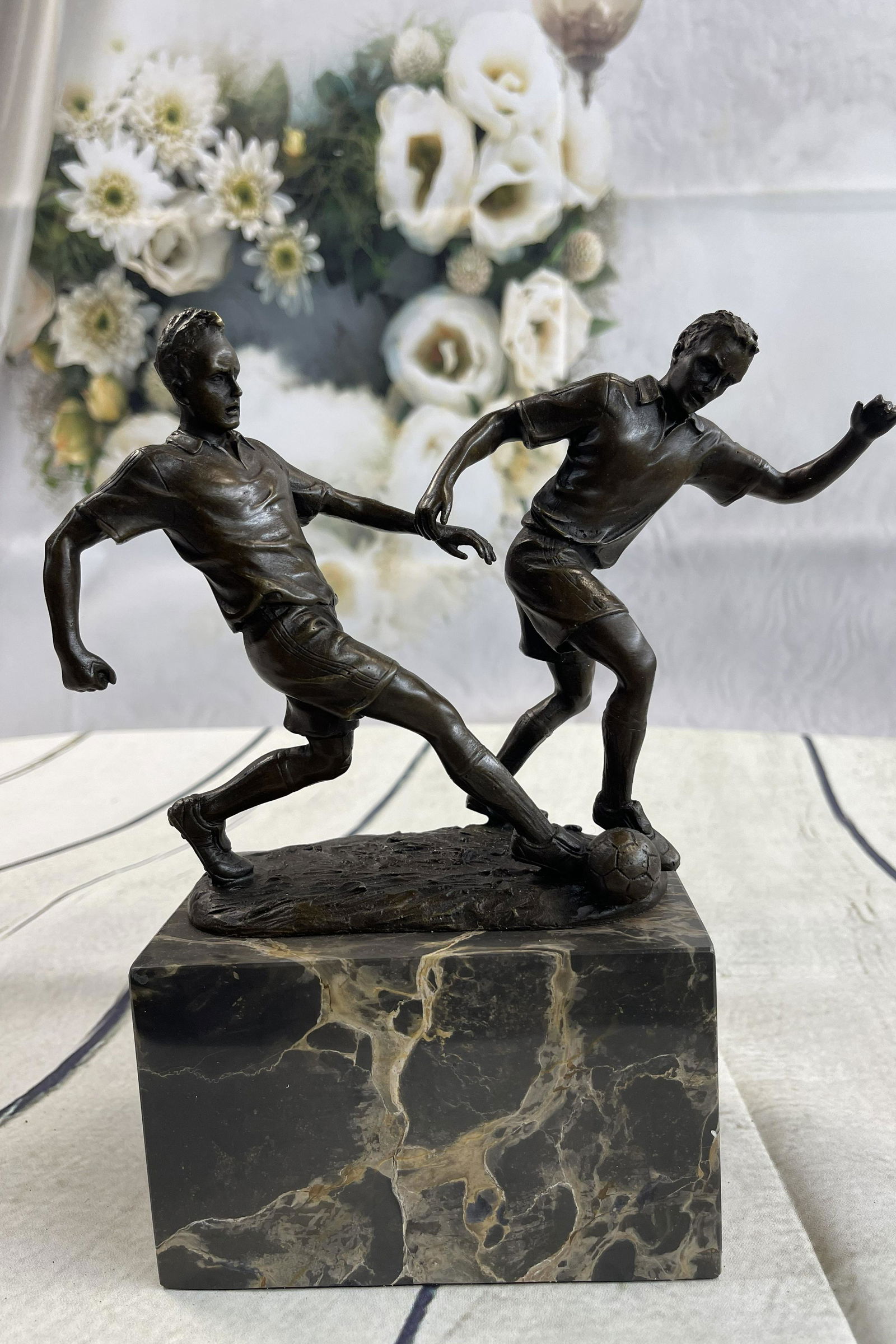 Milo Original Art Deco Two Soccer Player FIFA Bronze (1 of 5)