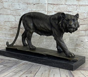 Bengal Siberian Tiger Bronze: Bronze Dimensions with Marble Base: Height 9.5" x Width 17" Marble Dimensions:17" X 5". Height without base: 8.5" Approximate Weight: 24 LBS Original Reproduction: Reproduction