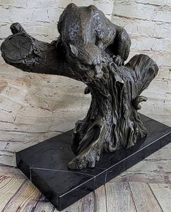 VIENNA BRONZE SCULPTURE JAGUAR PANTHER BY MILO STATUE: Total Dimensions: Height 13'' x Width 17''Approximate Weight: 25 LBSOriginal Reproduction: Original