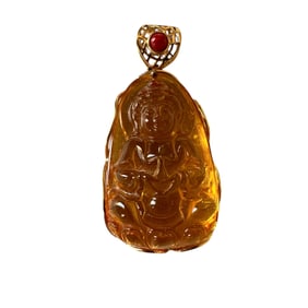 Pieces Amber Pendant