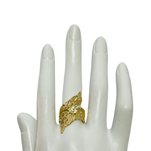 14k Lasered Gold Ring Size 6.5 (1 of 5)