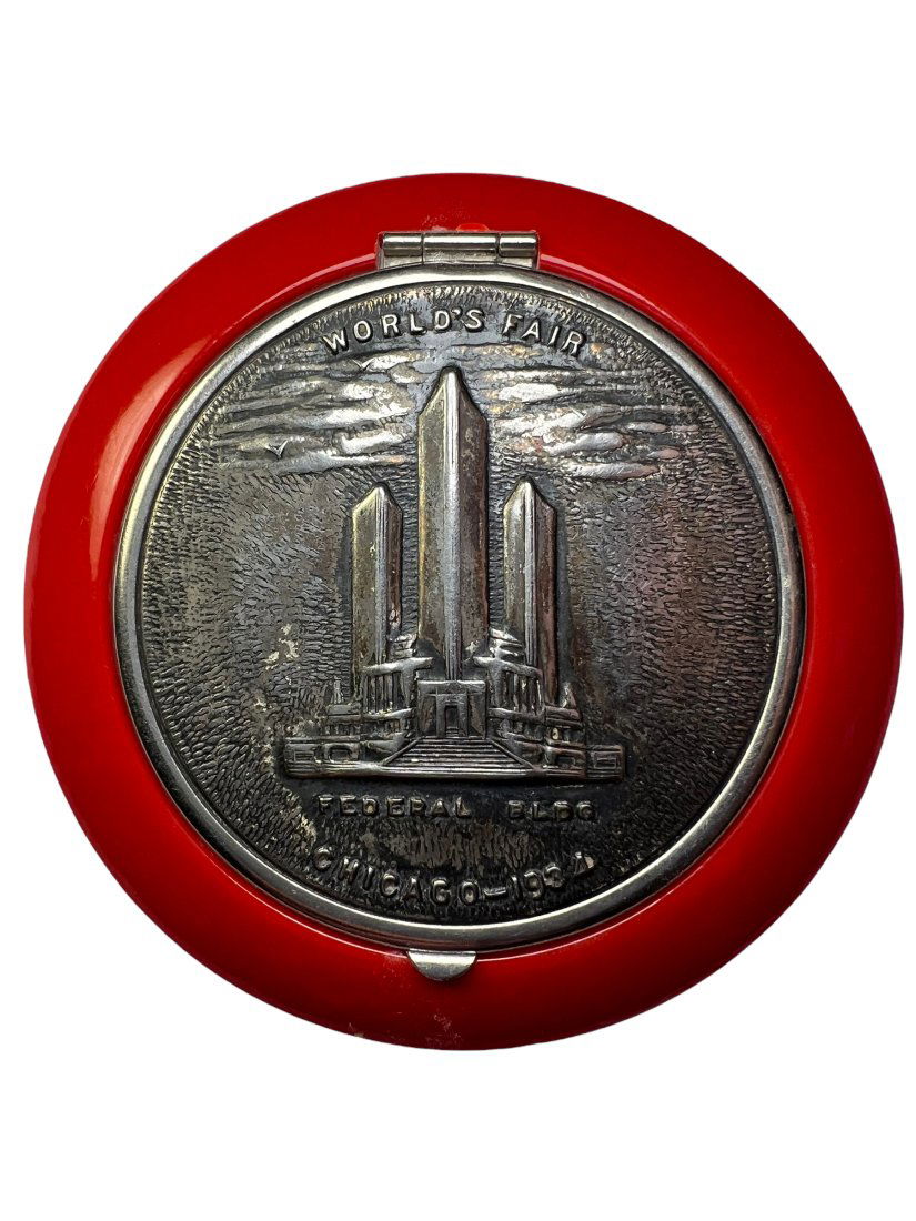 Bakelite Vintage 1934 Chicago World's Fair Compact (1 of 5)