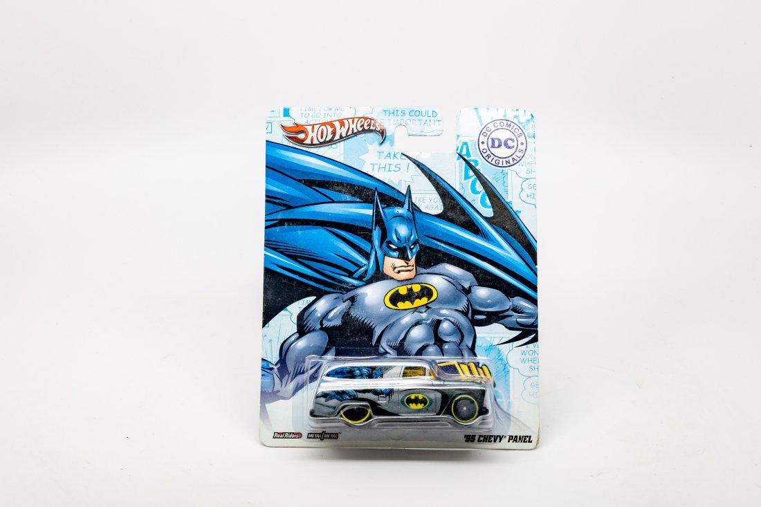 Hot Wheels DC Comics Car "Batman" (1 of 2)