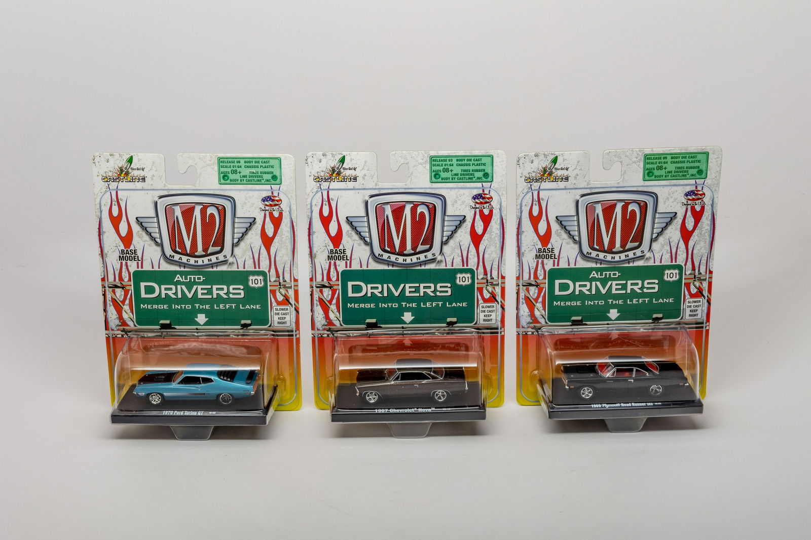 M2 Auto Drivers 1:64 Scale Castline Base Model (3) (1 of 2)