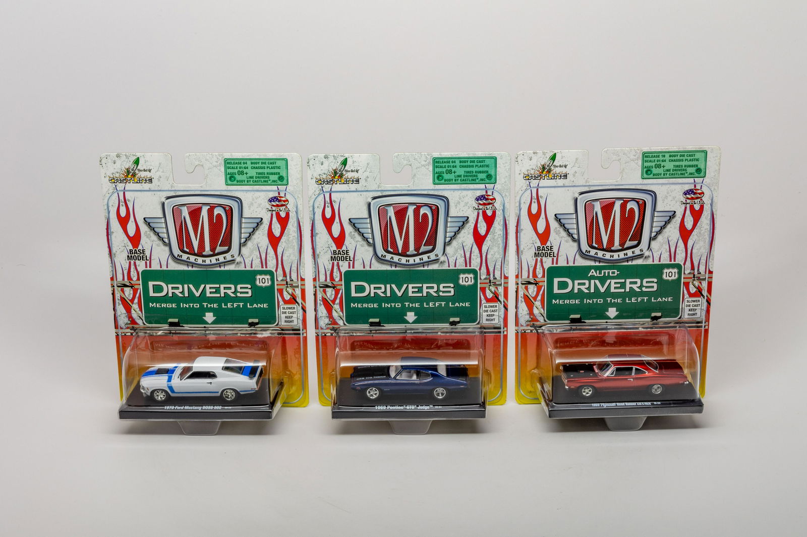 M2 Auto Drivers 1:64 Scale Castline Base Model (3) (1 of 2)