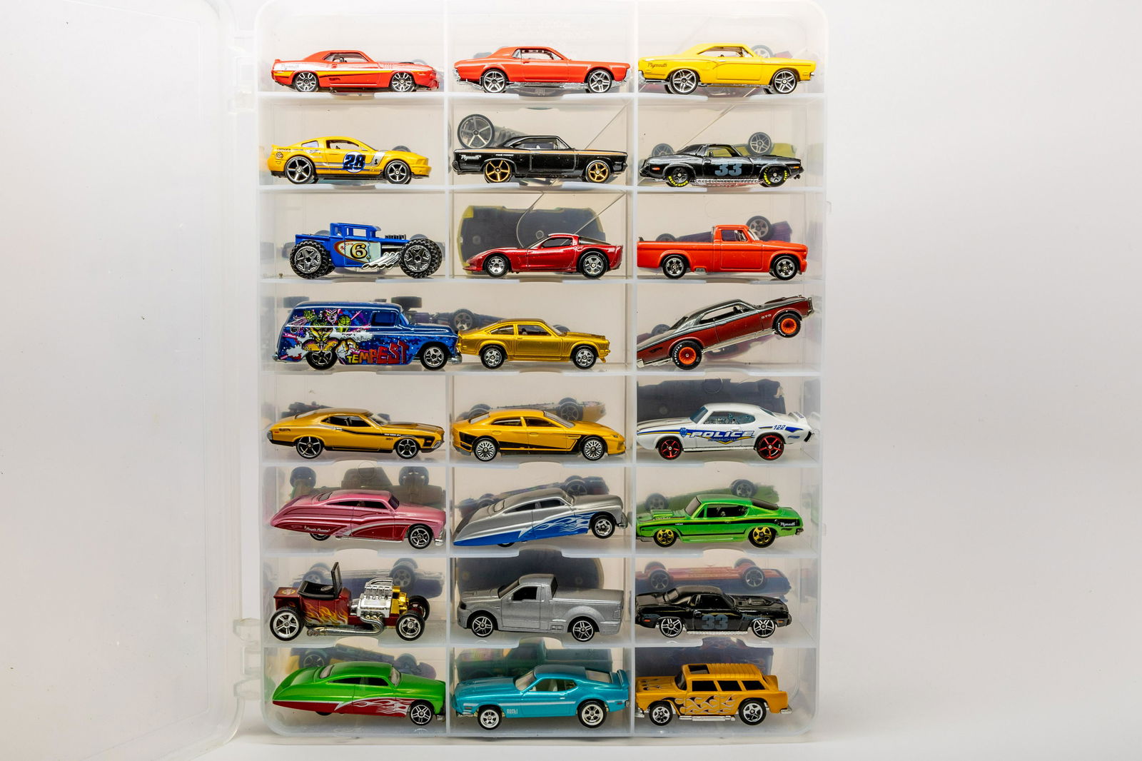 24 Hot Wheels "Mint Shape" Loose--Case NOT Included: 24 Hot Wheels "Mint Shape" Loose--Case NOT Included