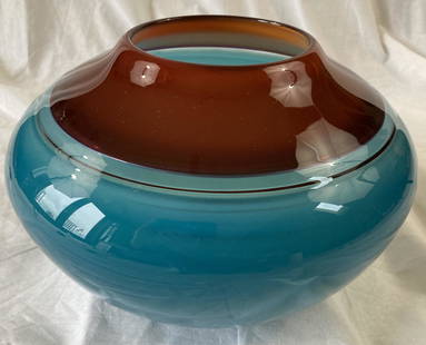 SONJA BLOMDAHL Signed GLASS SCULPTURE B2790 PILCHUCK GLASS SCHOOL: ARTIST: Sonja Blomdahl (Waltham, Massachusetts, Seattle, Washington, b. 1952) TITLE: Untitled, but marked B2790 on bottom MEDIUM: Hand-blown glass vessel SIZE: Diameter= 14", Hieight= 9" DESCRIPTION: