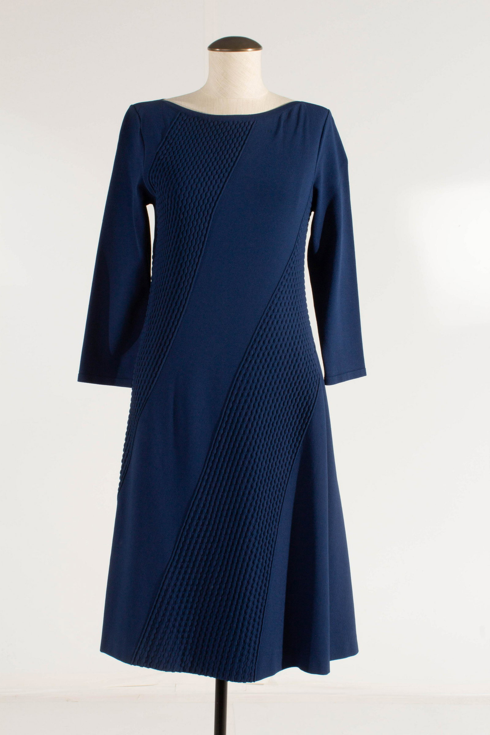 Fendi Embossed Jersey Dress Blue: Fendi Embossed Jersey Dress Blue SIZE 44 Front to collar to bottom 37" ; back collar to bottom 38" ; collar to cuff 20"; shoulder to cuff 19" ; chest 14" ; pit to pit 16" ; pit to side bottom 30.5" ; 