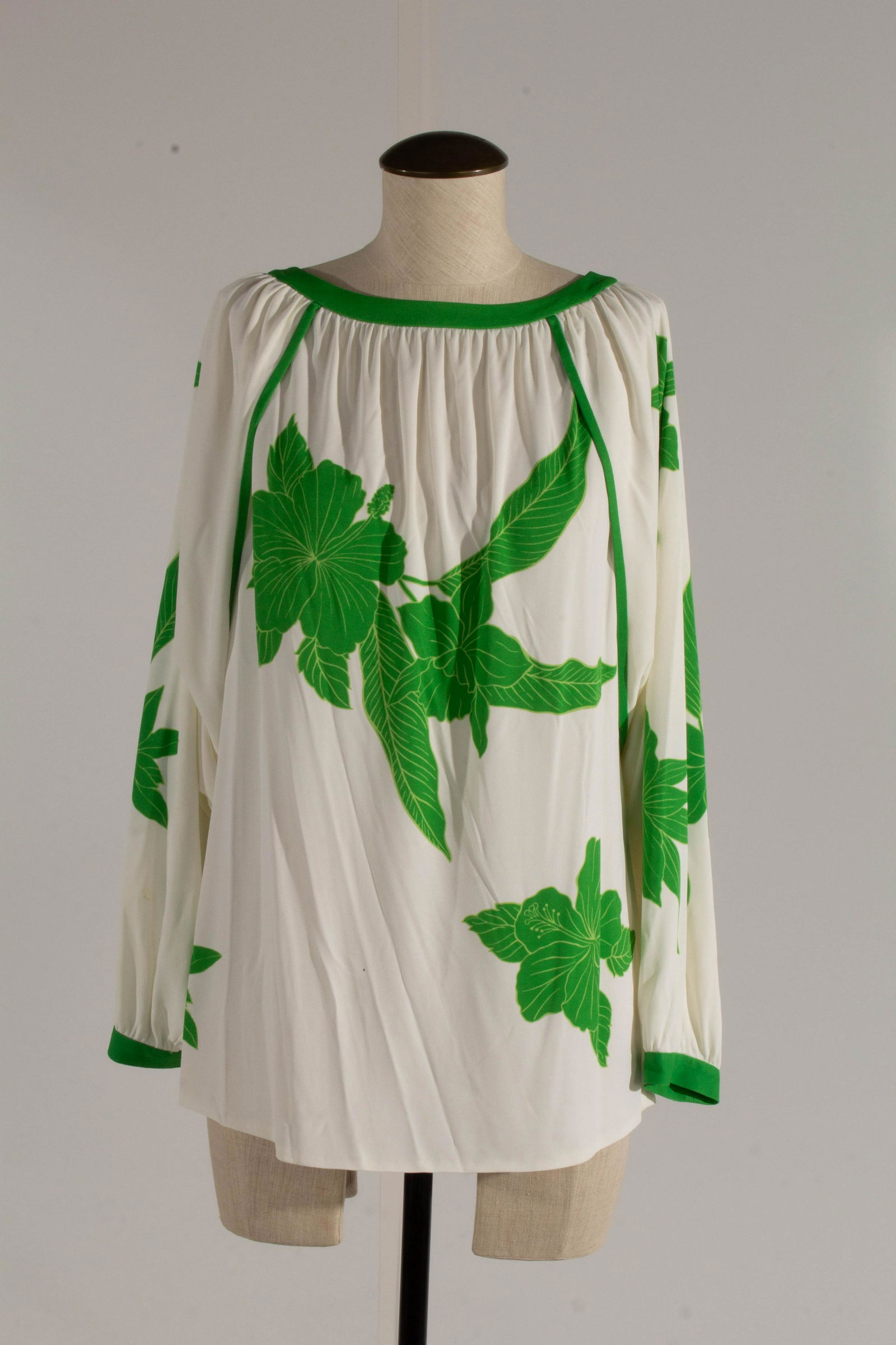 Loro Piana Silk Blend Kimono Blouse Size 44 White/Green (1 of 12)