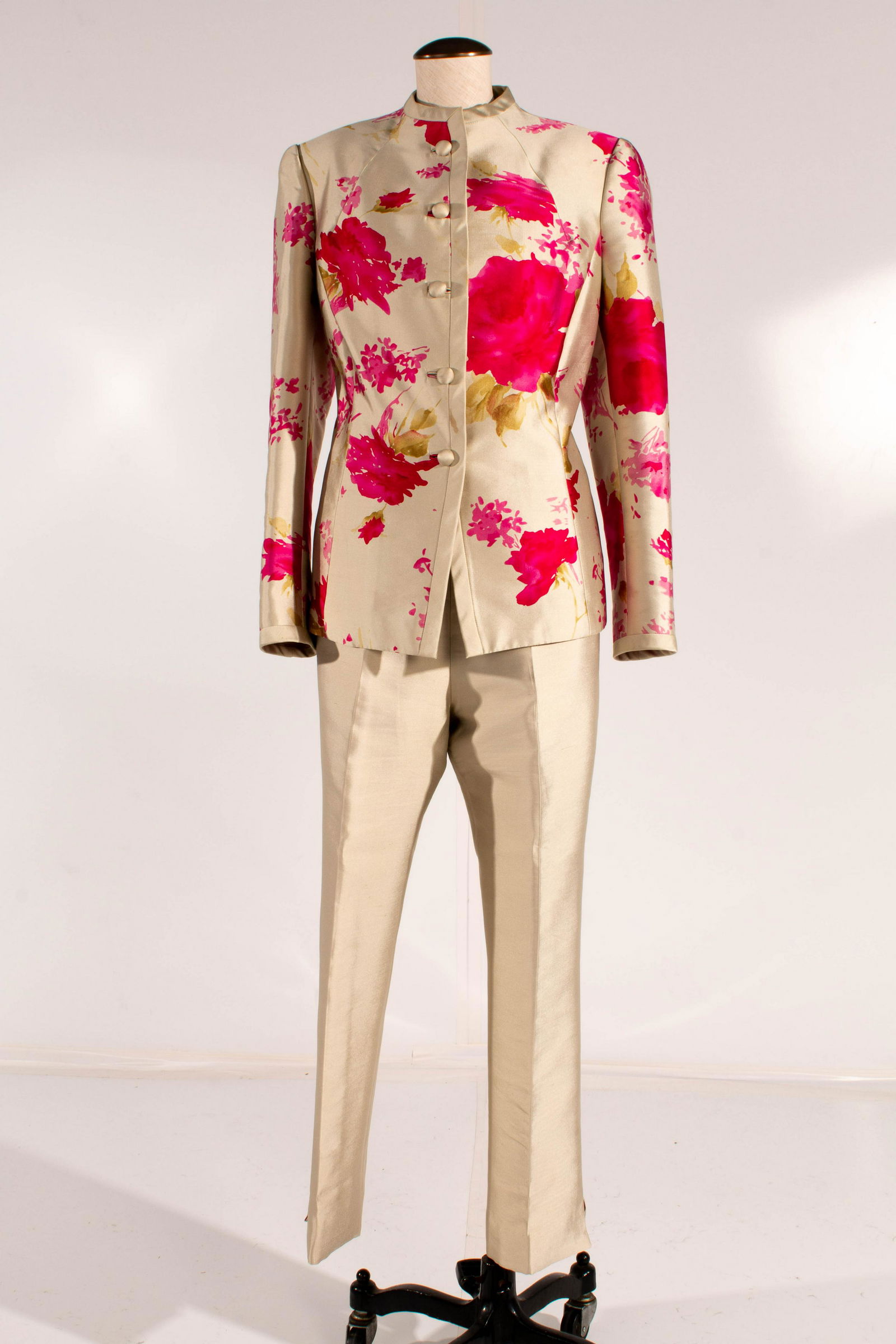 Lourdes Chavez 100% Silk Floral 3 Piece Suit, Size 12/8/12 (1 of 12)