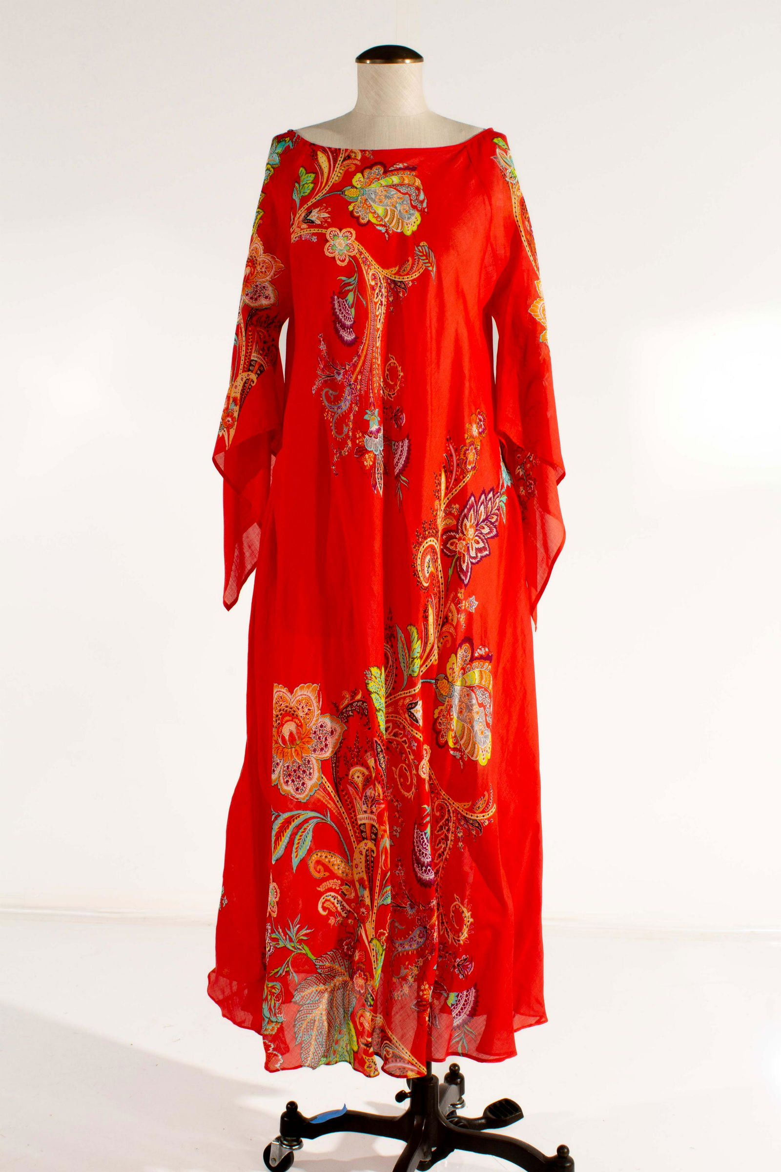 Etro Cotton Sheath Dress Paisley Florals Orange: Etro Cotton Sheath Dress Paisley Florals Orange Front collat to bottom 50' ; back collar to bottom 52" Collar to cuff 29" ; pit to side bottom " ; pit to pit 23" ; chest 18"