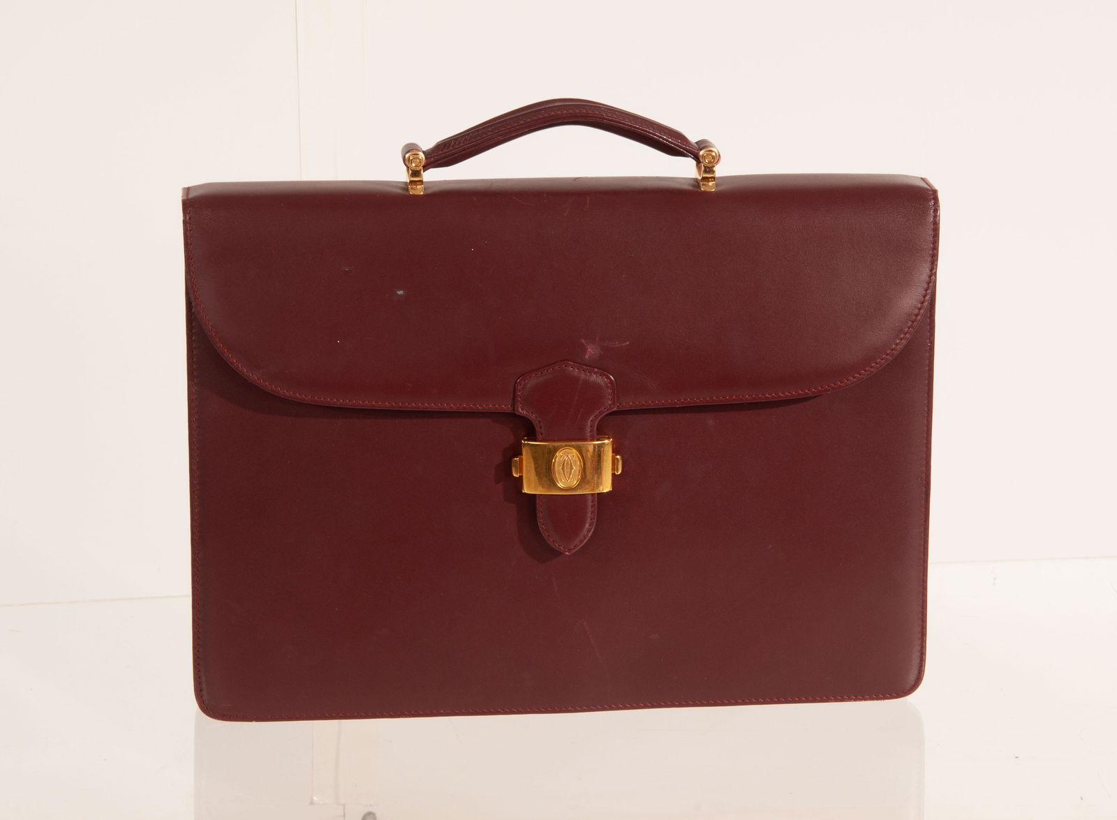 Must de CARTIER Attaché Briefcase w/ Logo Clasp Scratches burgundy (1 of 12)
