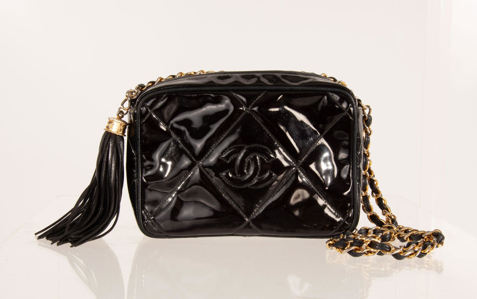Vintage Chanel Patent Leather Camera Bag  w/ Tassel Gold Hardware BLACK (1 of 14)
