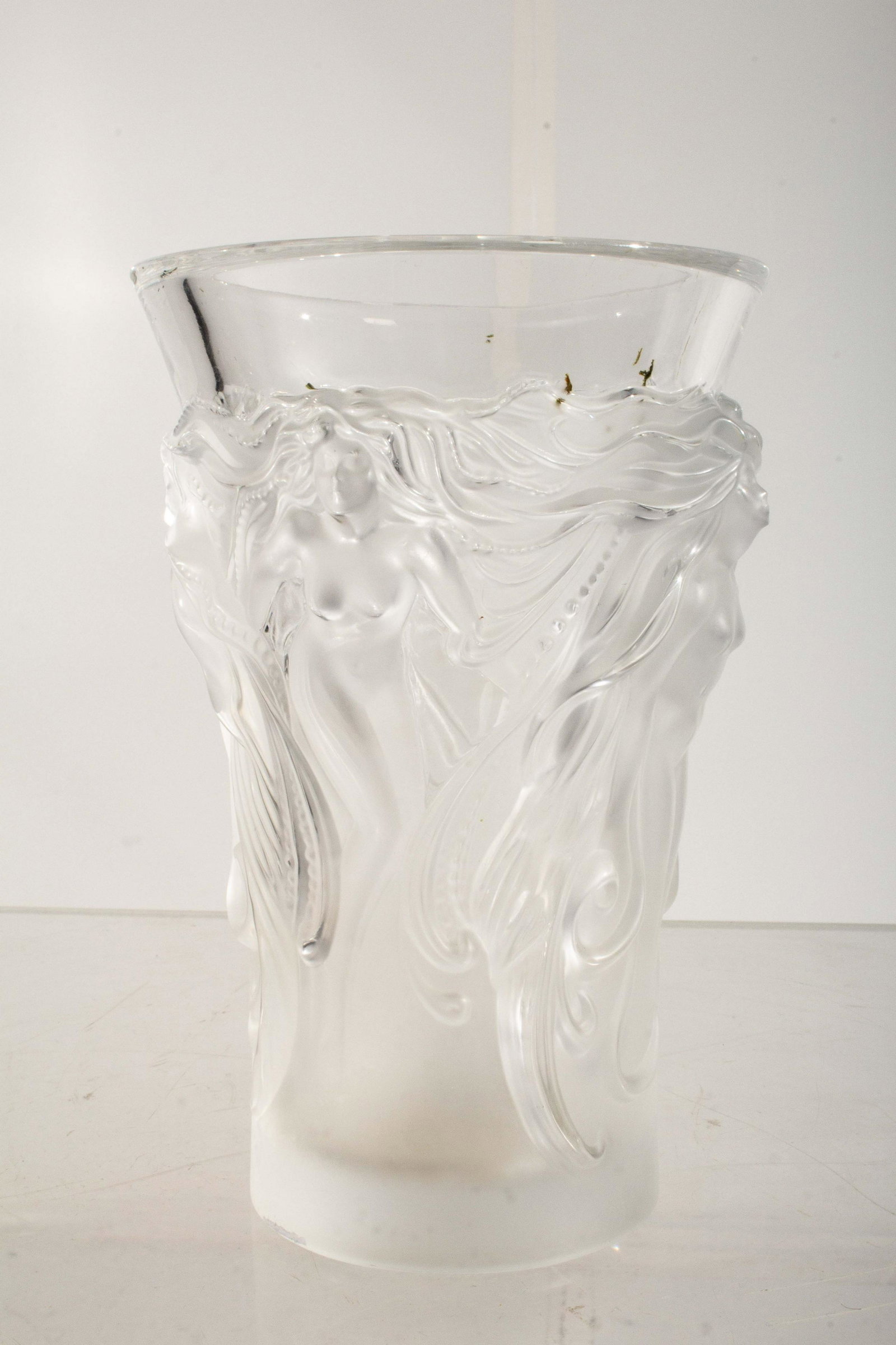 Lalique "Fantasia" Vase: Lalique "Fantasia" Vase