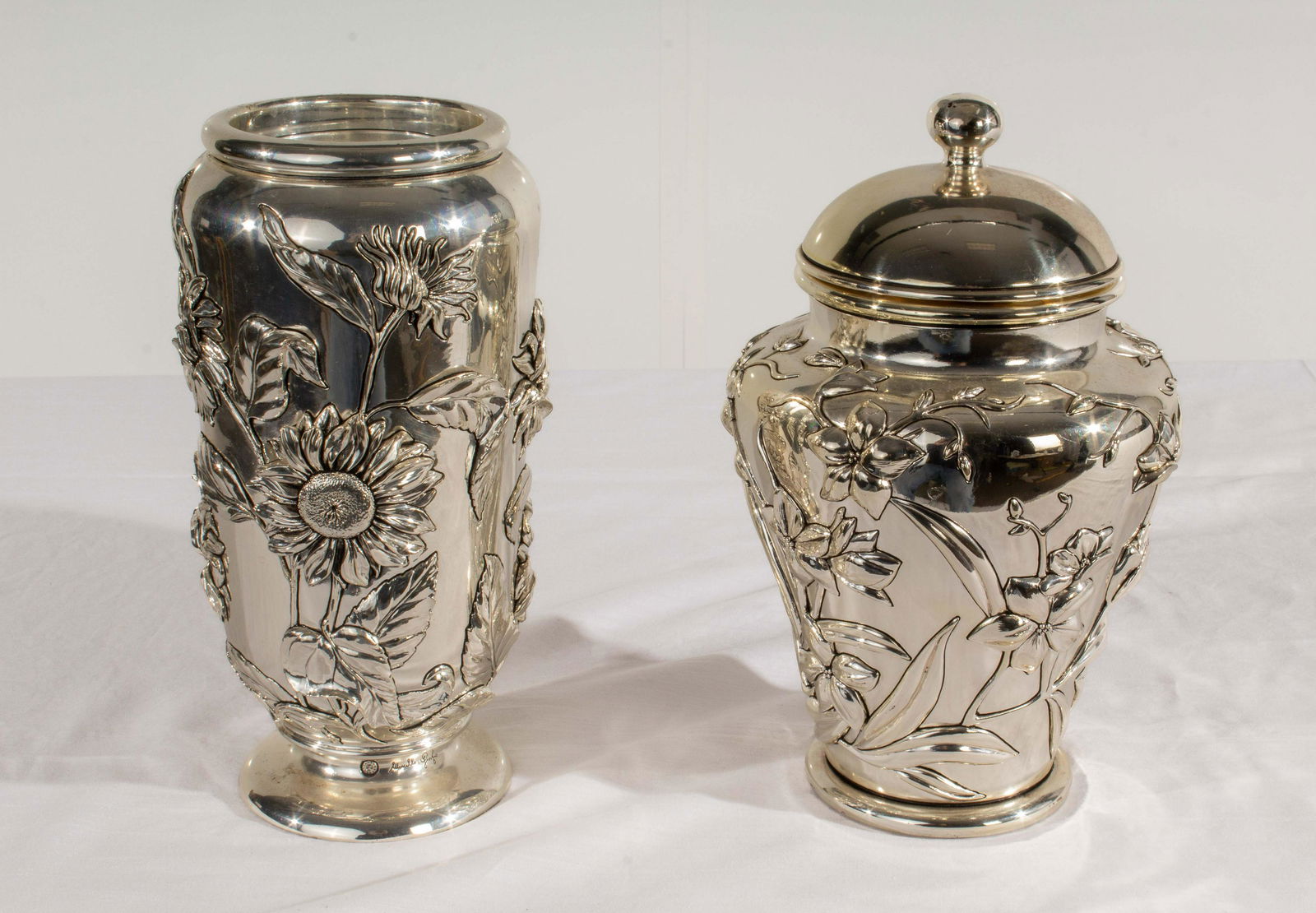 Marcello Georgio Silver Plated Urns Lot of 2 (Missing top, possibley in other box) (1 of 17)