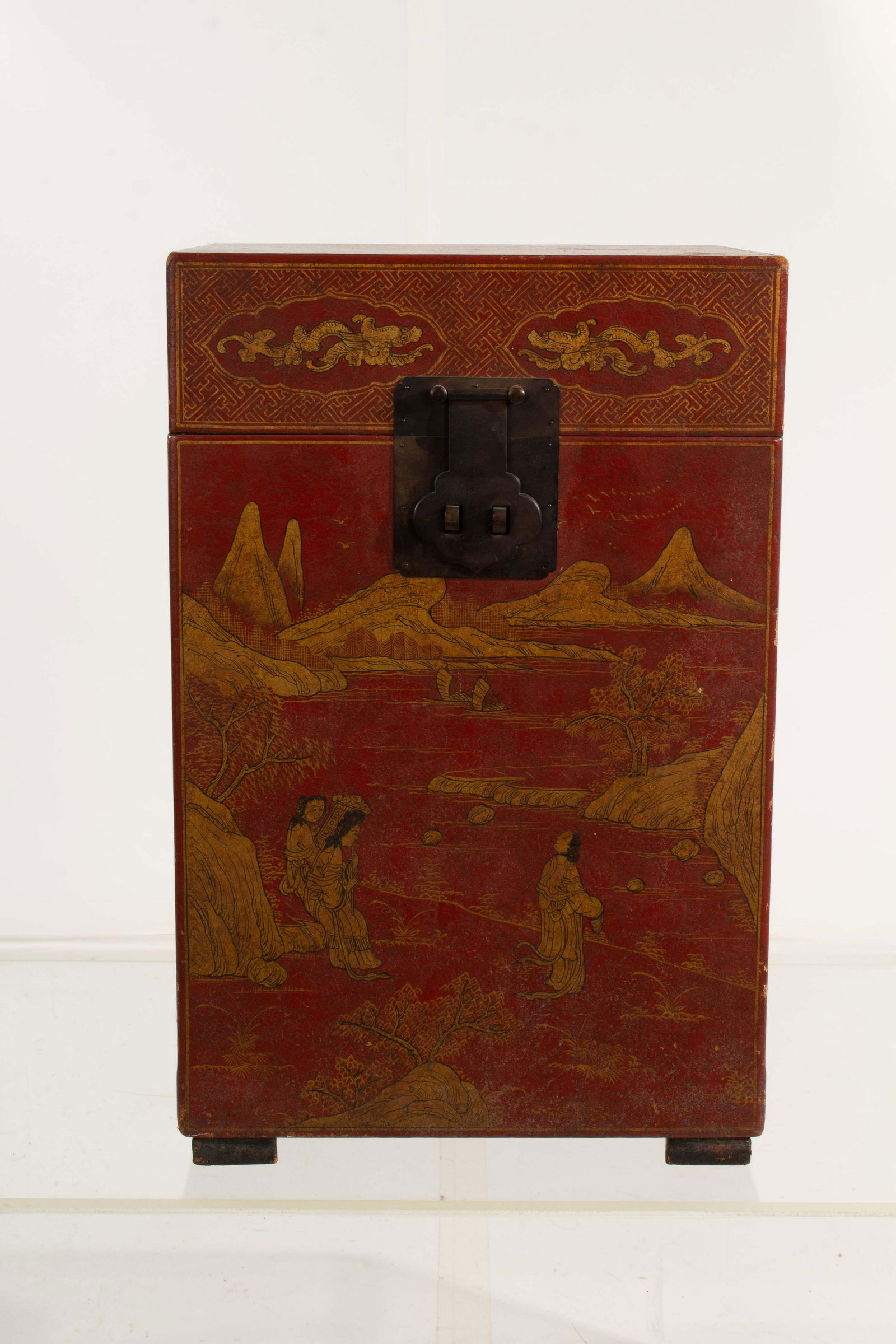 Chinese Red Box Wwith Painted Coastal Scene (1 of 16)