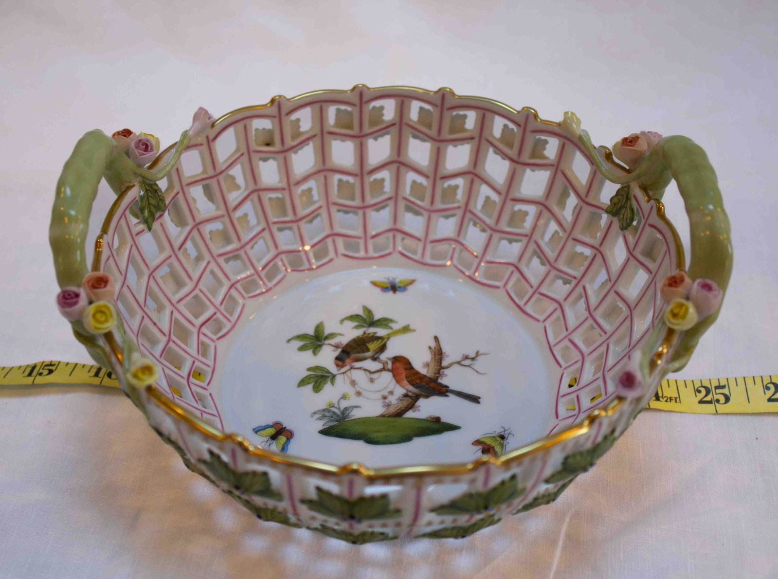 Herend Hand Painted Proceline Garder Basket*: Herend Hand Painted Proceline Garder Basket*