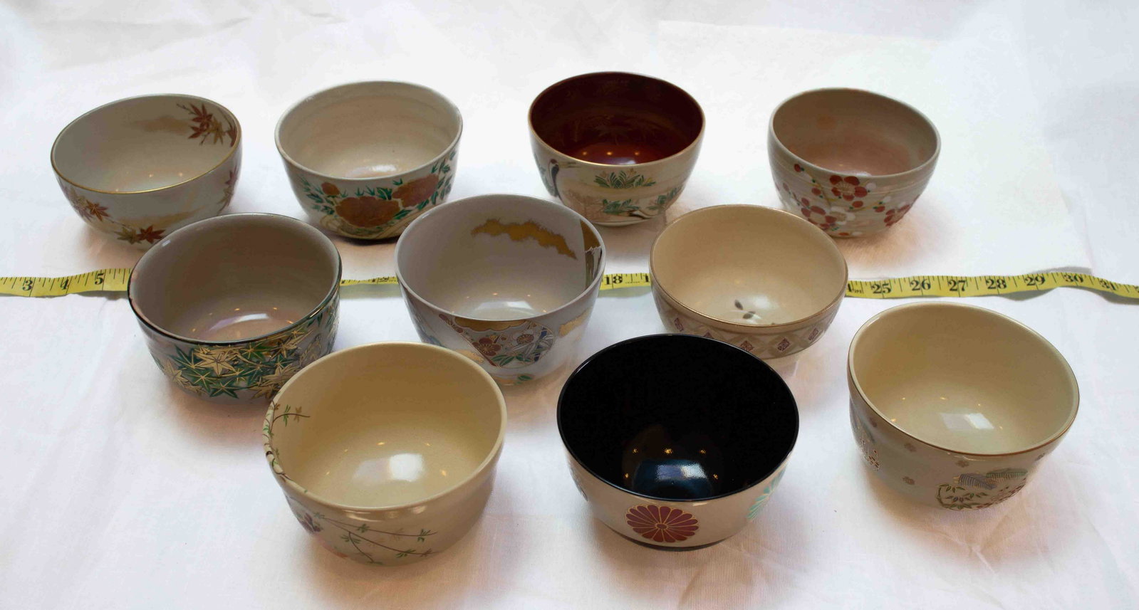 Lot of 10 Assorted Rice Bowls*: Lot of 10 Assorted Rice Bowls*