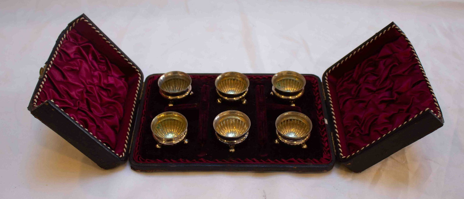 Silverplate Salts in Velvet Case: Silverplate Salts in Velvet Case