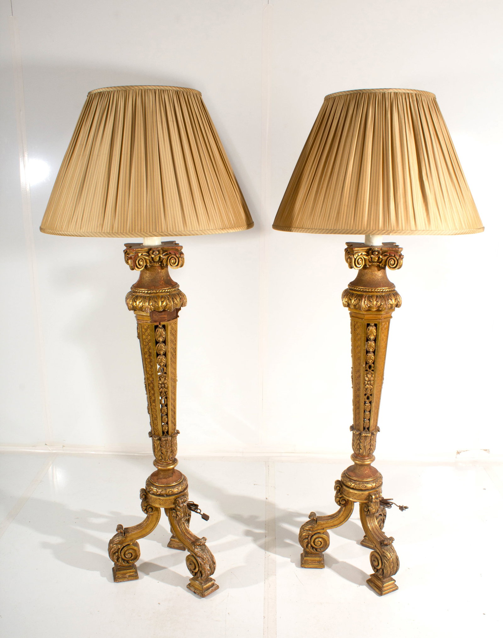 Pair of Gilt Carved French Floor Lamps (1 of 20)