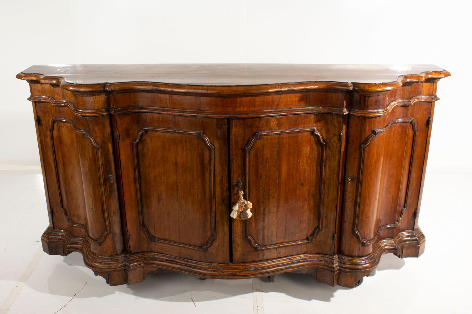 Wooden Sideboard/ Buffet (1 of 15)