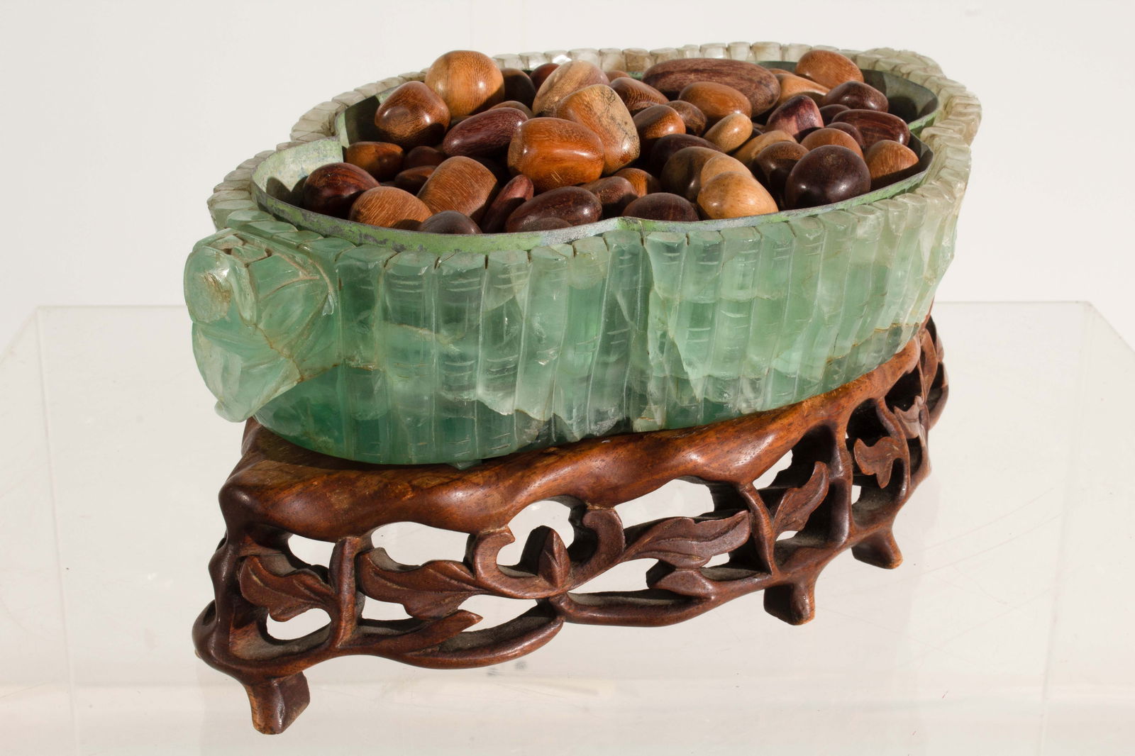 Green Quartz Dish with Carved Stand & Wood River Stones (1 of 6)