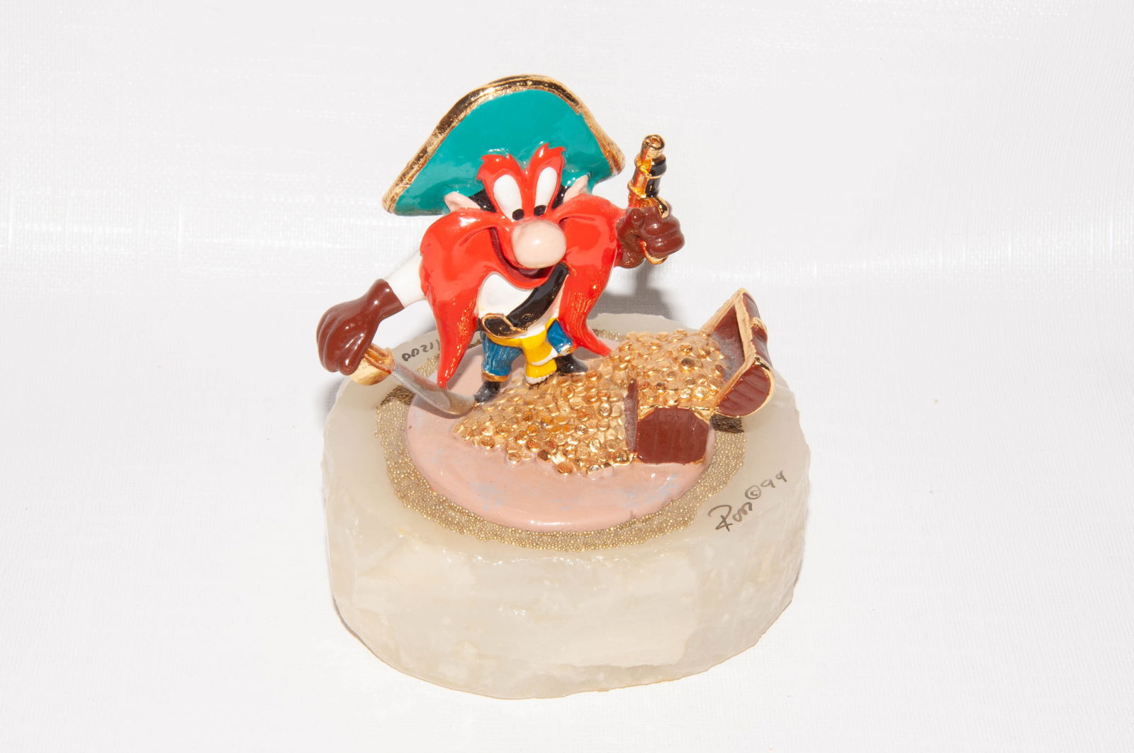 Warner Bro's/Looney Tunes Yosemite Sam Looney Tunes "Yo Ho Ho" 1994 Ron Lee Figurine Treasure Chest (1 of 8)