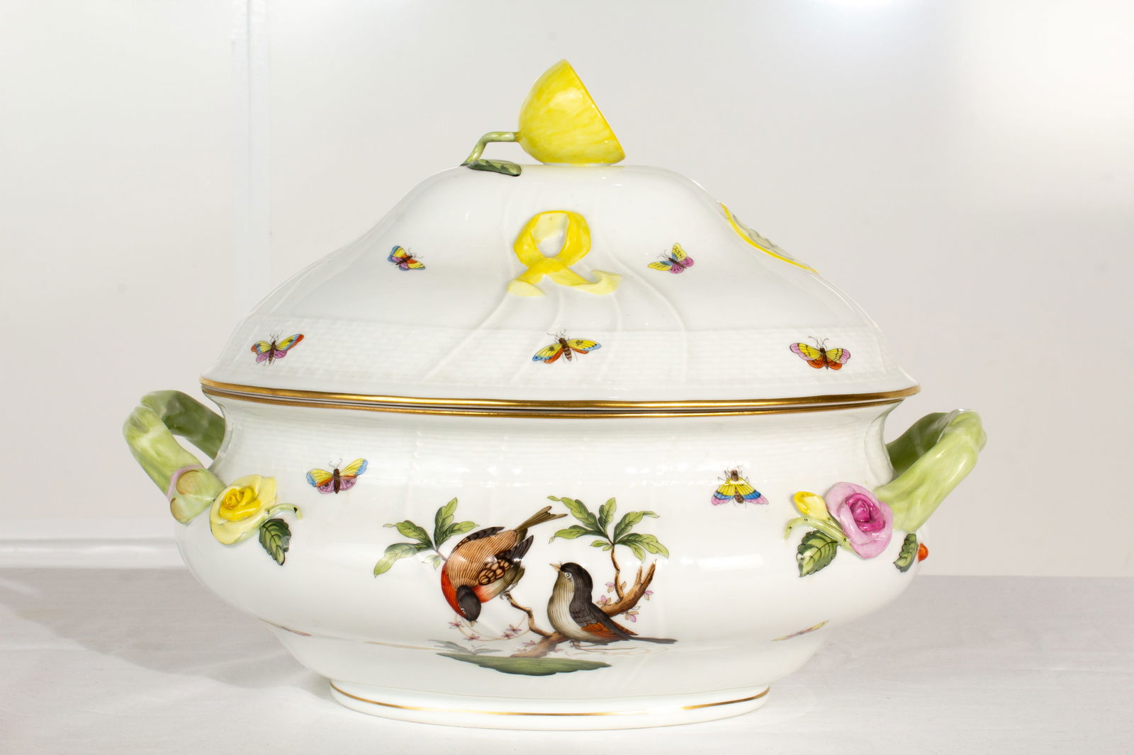Herend Porcelain - Rothchild Bird w/ Lemon - Large Oval Tureen - Pattern #1003 RO 6 (1 of 11)