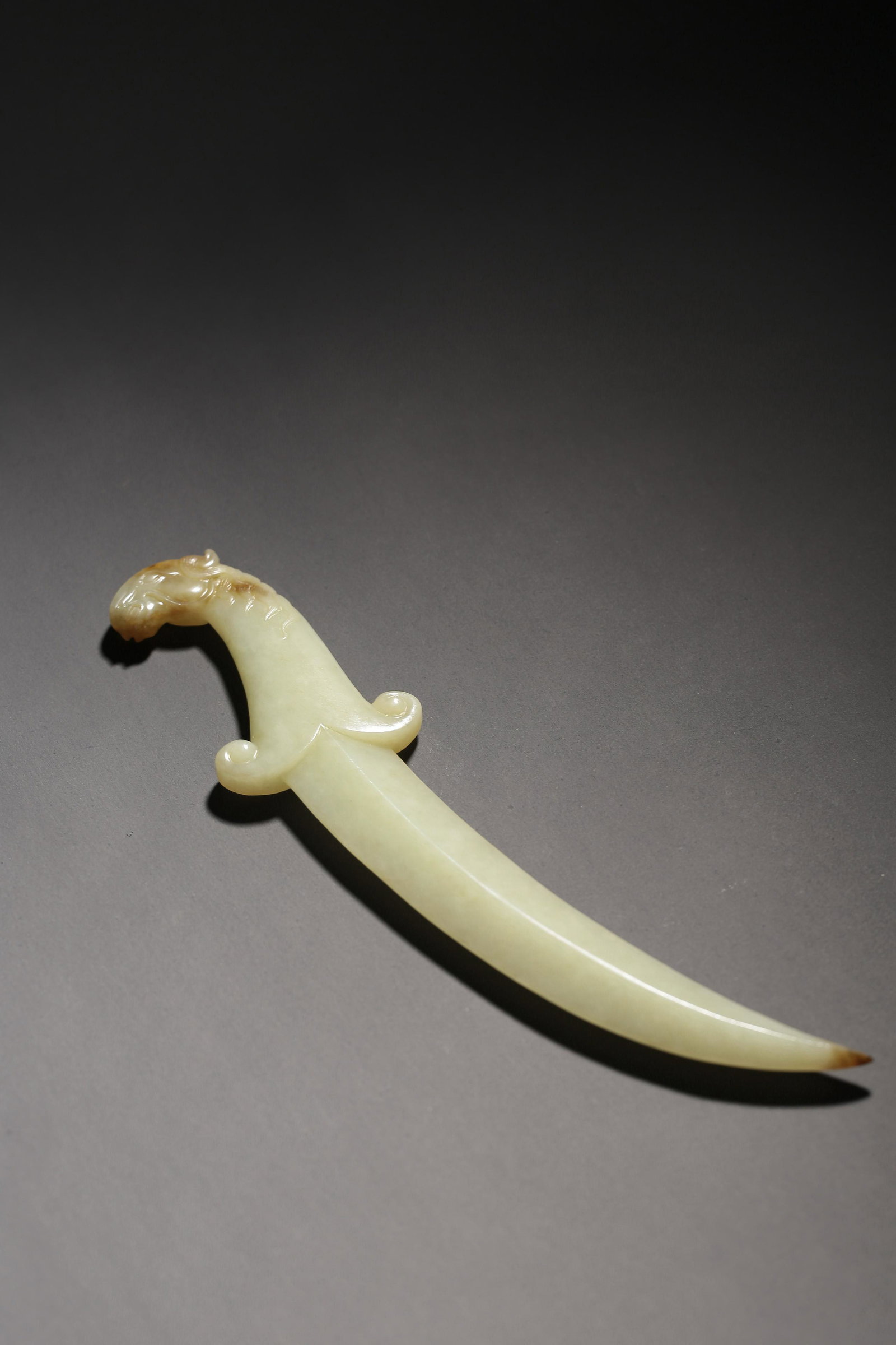 A YELLOW JADE SABER,MARK AND PERIOD OF QIANLONG (1 of 3)