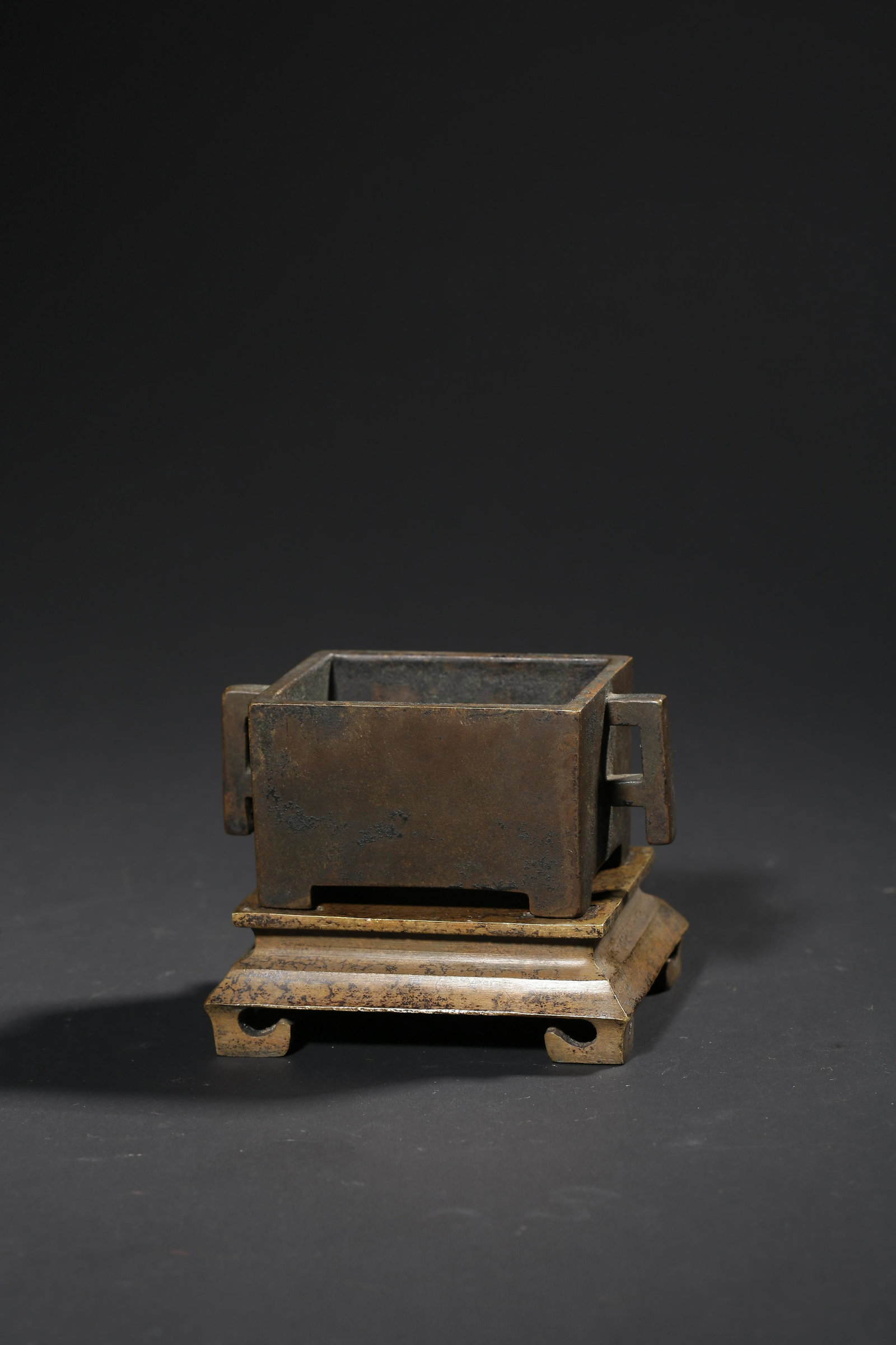 A BRONZE RECTANGULAR CENSER,QING DYNASTY (1 of 4)