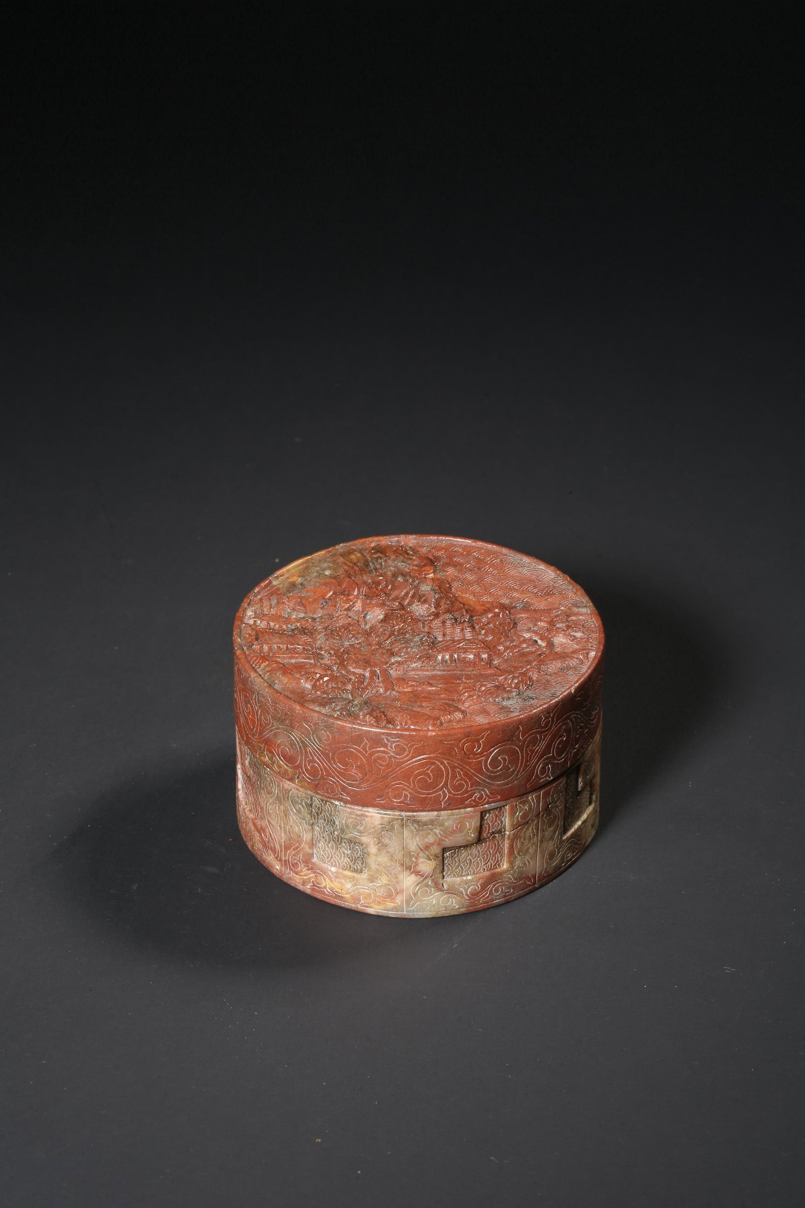 A CARVED SOAPSTONE ‘LANDSCAPE’BOX,QING DYNASTY (1 of 4)