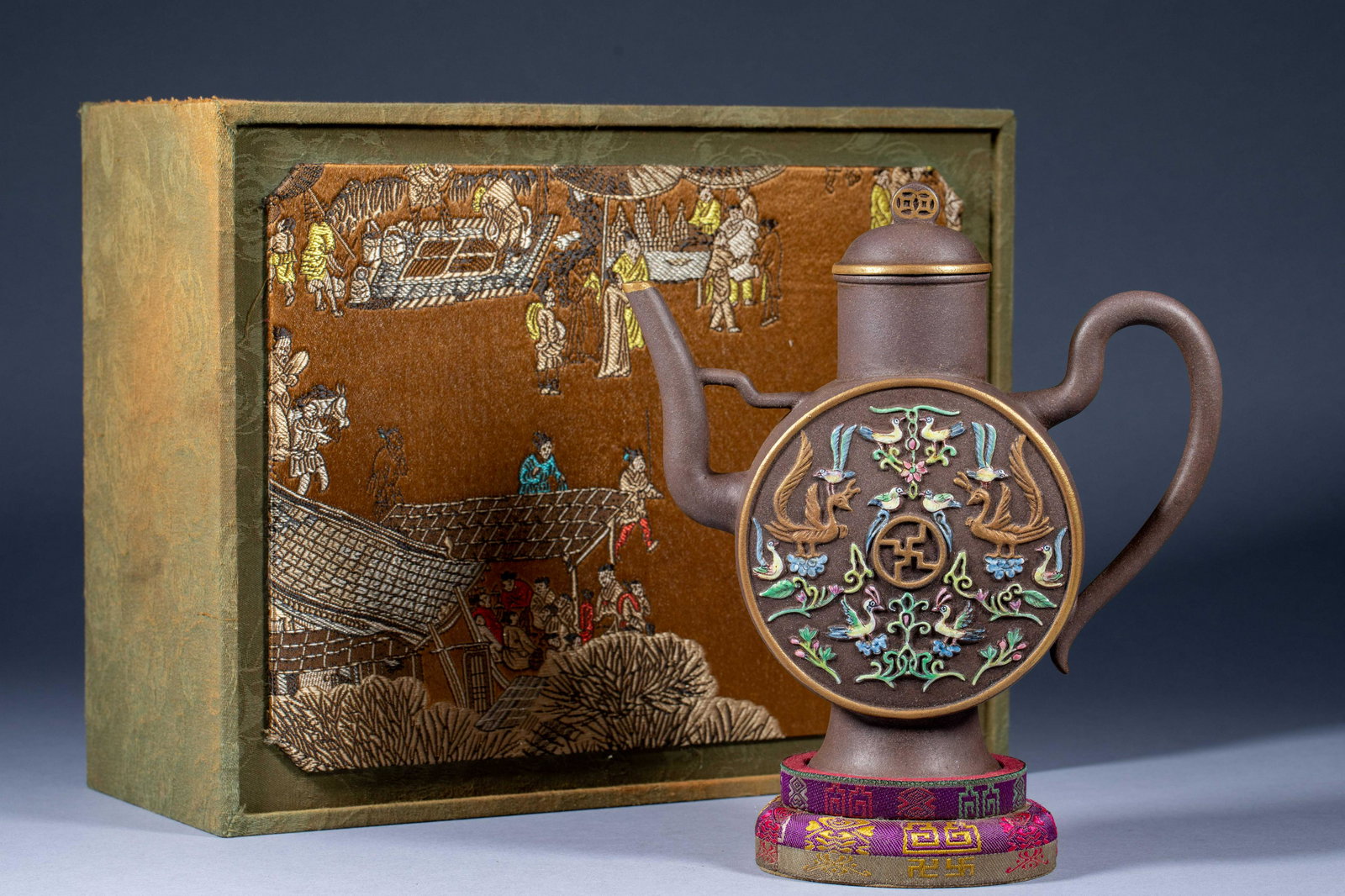 Chinese Qing Dynasty offering auspicious purple clay teapot (1 of 9)