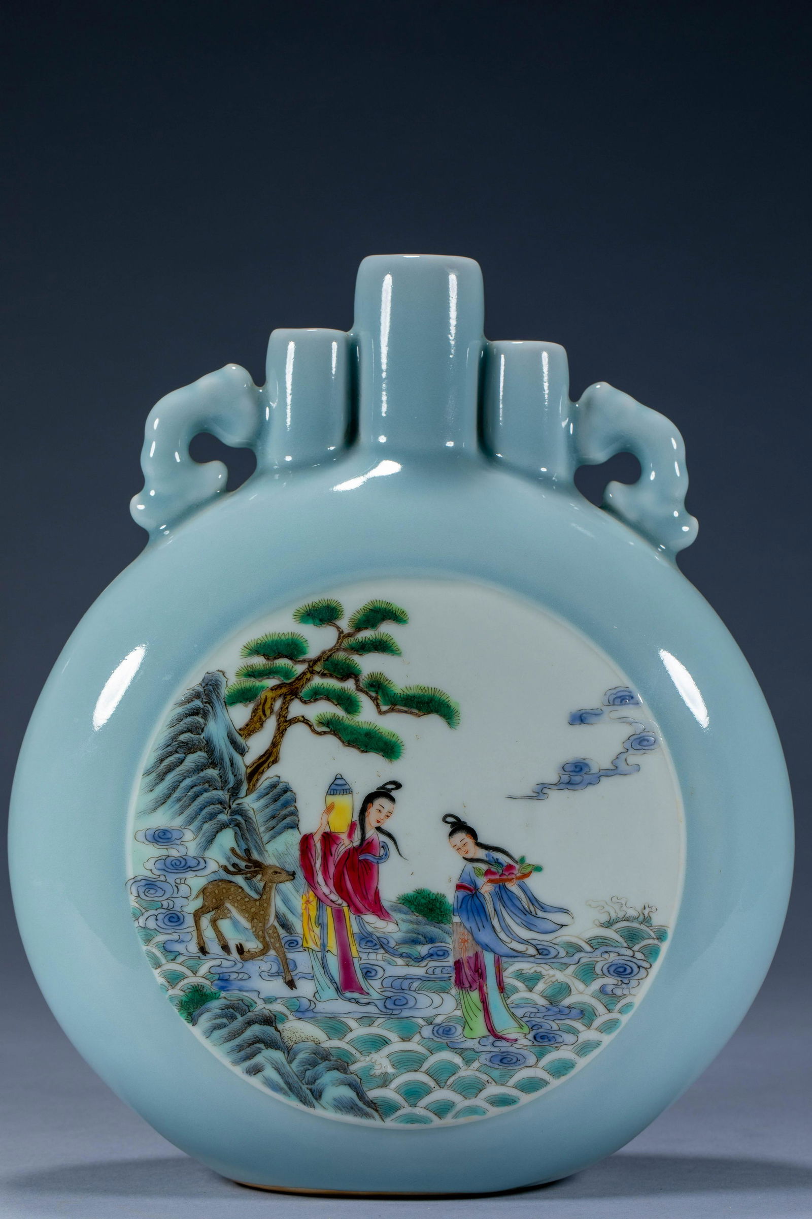 China's Qing Dynasty Qianlong Magu offered birthday multi-mouthed moon bottle (1 of 6)