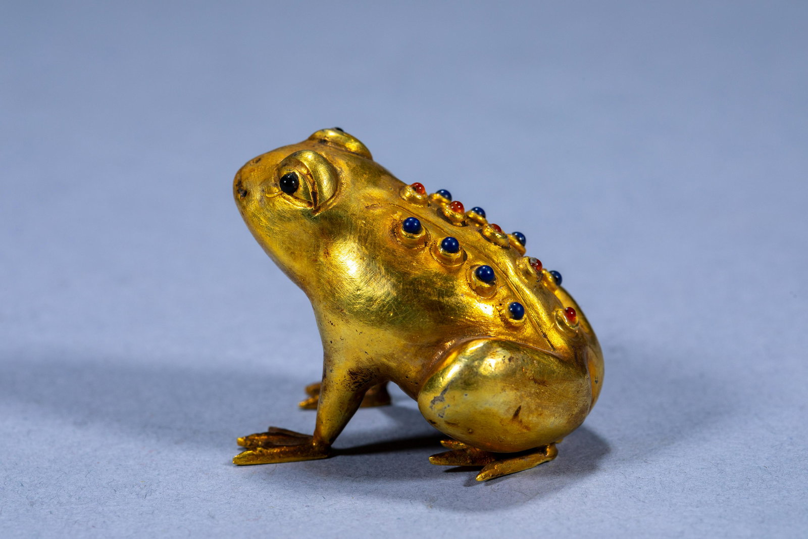 Ancient Chinese gem-encrusted golden toad (1 of 6)