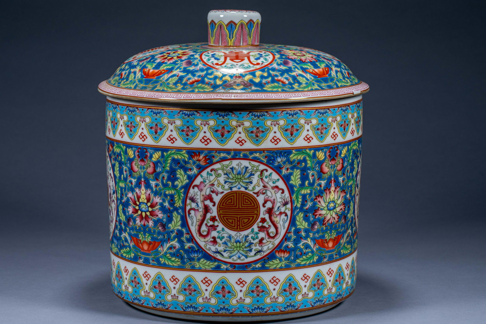 Chinese Qing Dynasty Qianlong Enamel Lotus Fruit Box (1 of 7)