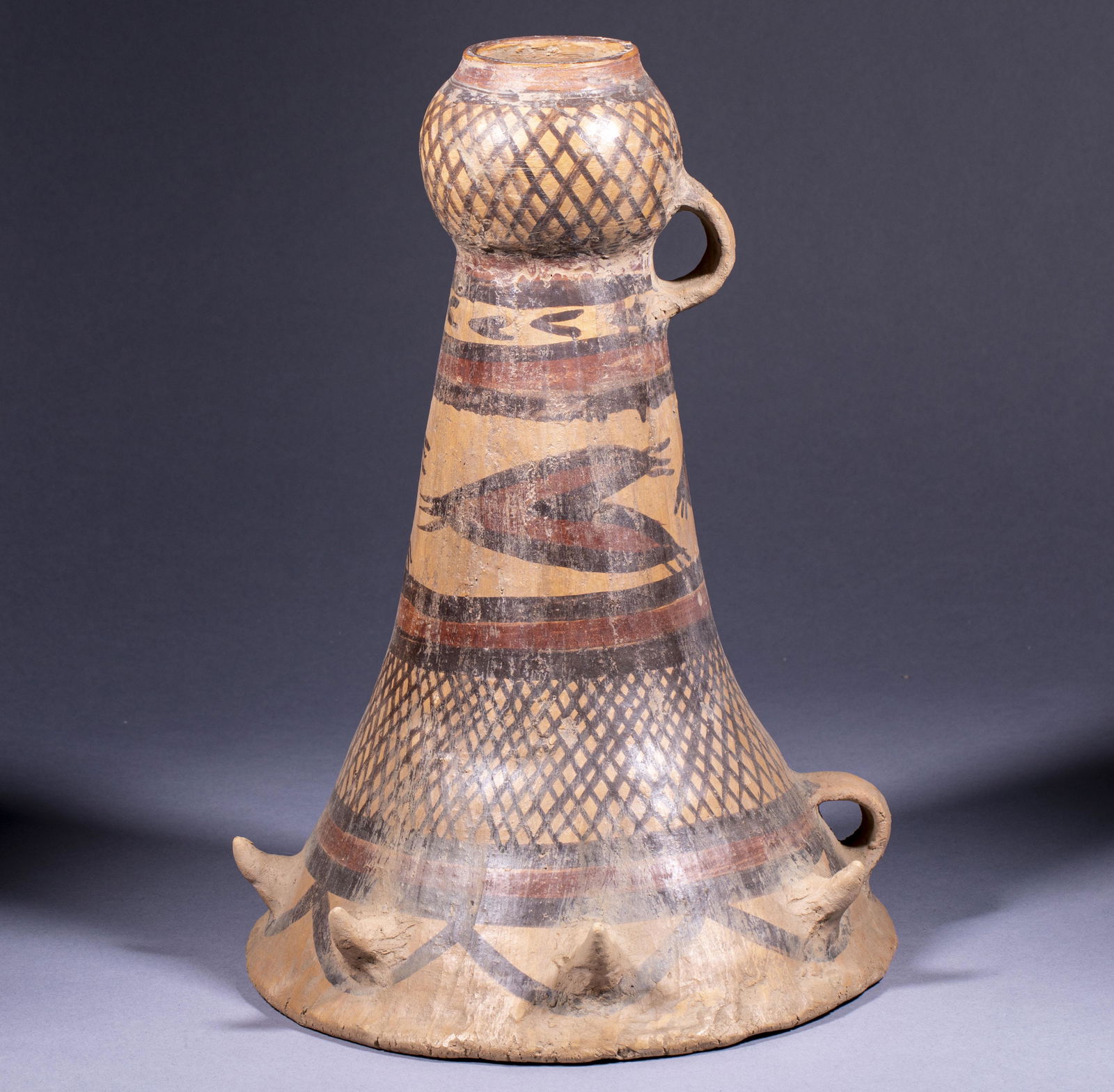 Painted pottery with inverted drum and two ears (1 of 12)