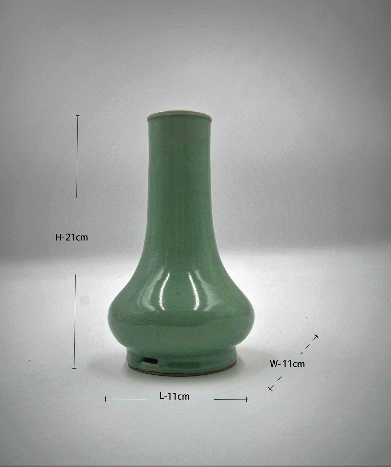 Longquan Kiln Neck Bottle (1 of 8)