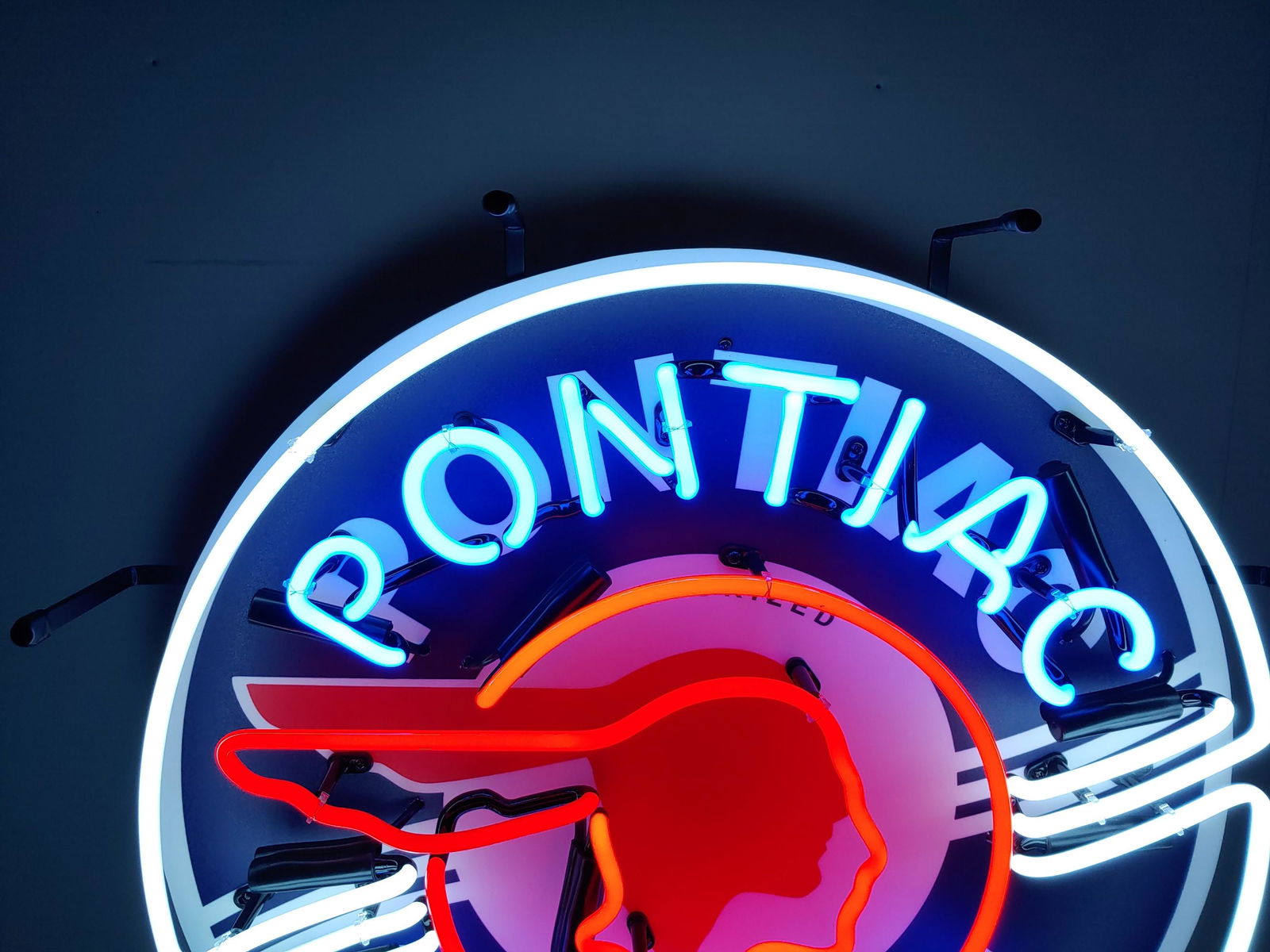 NIB Pontiac Service neon Sign (1 of 16)