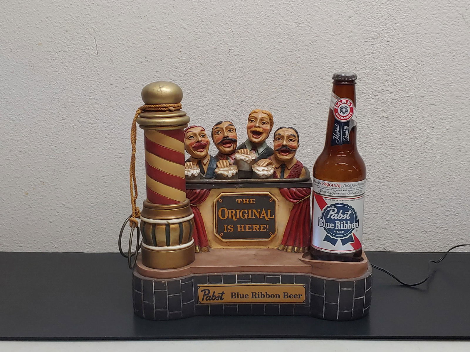 Pabst Blue Ribbon Lighted Bar Display (1 of 7)