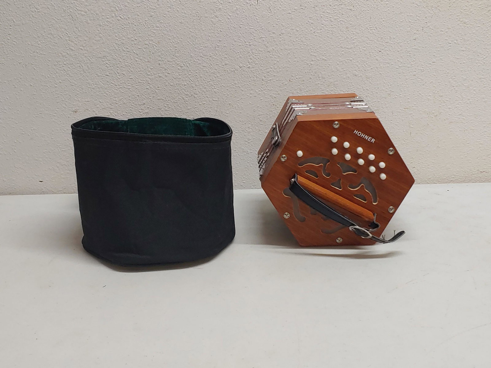 HOHNER Squeeze Box With Case: .