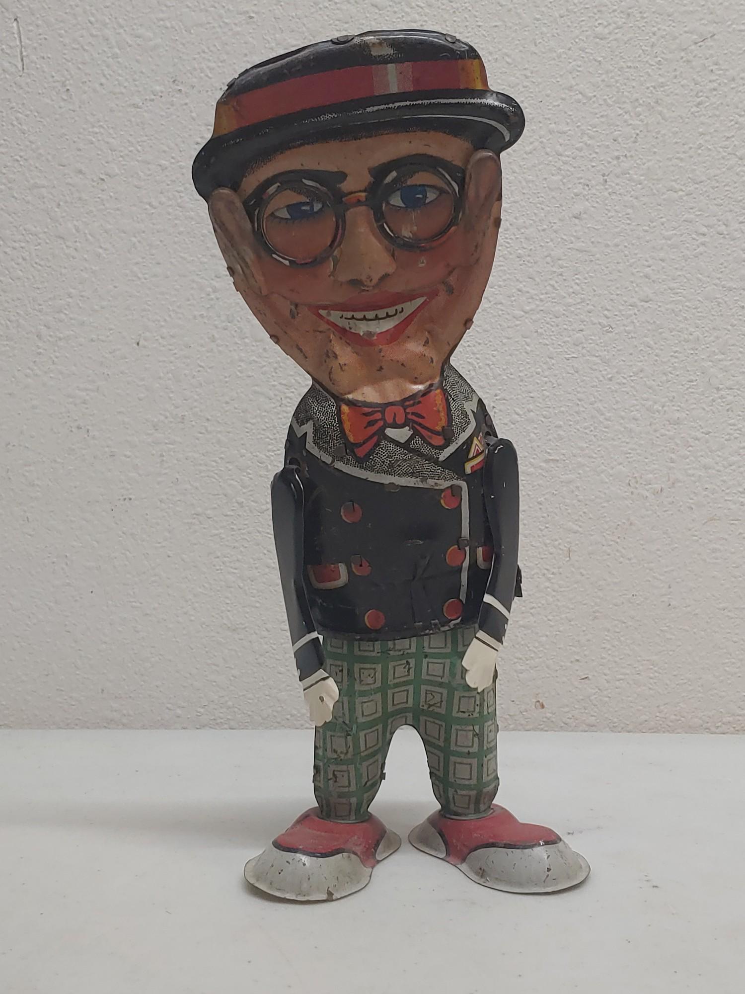 10 Wind-Up Man Toy (1 of 8)